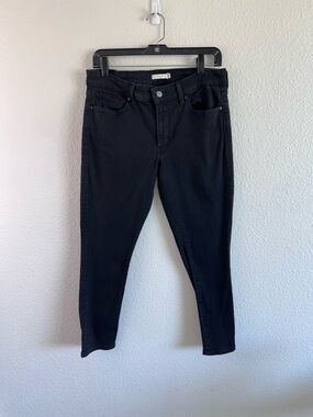 Levi's Women's 711 Skinny Mid Rise Stretch Jeans Black